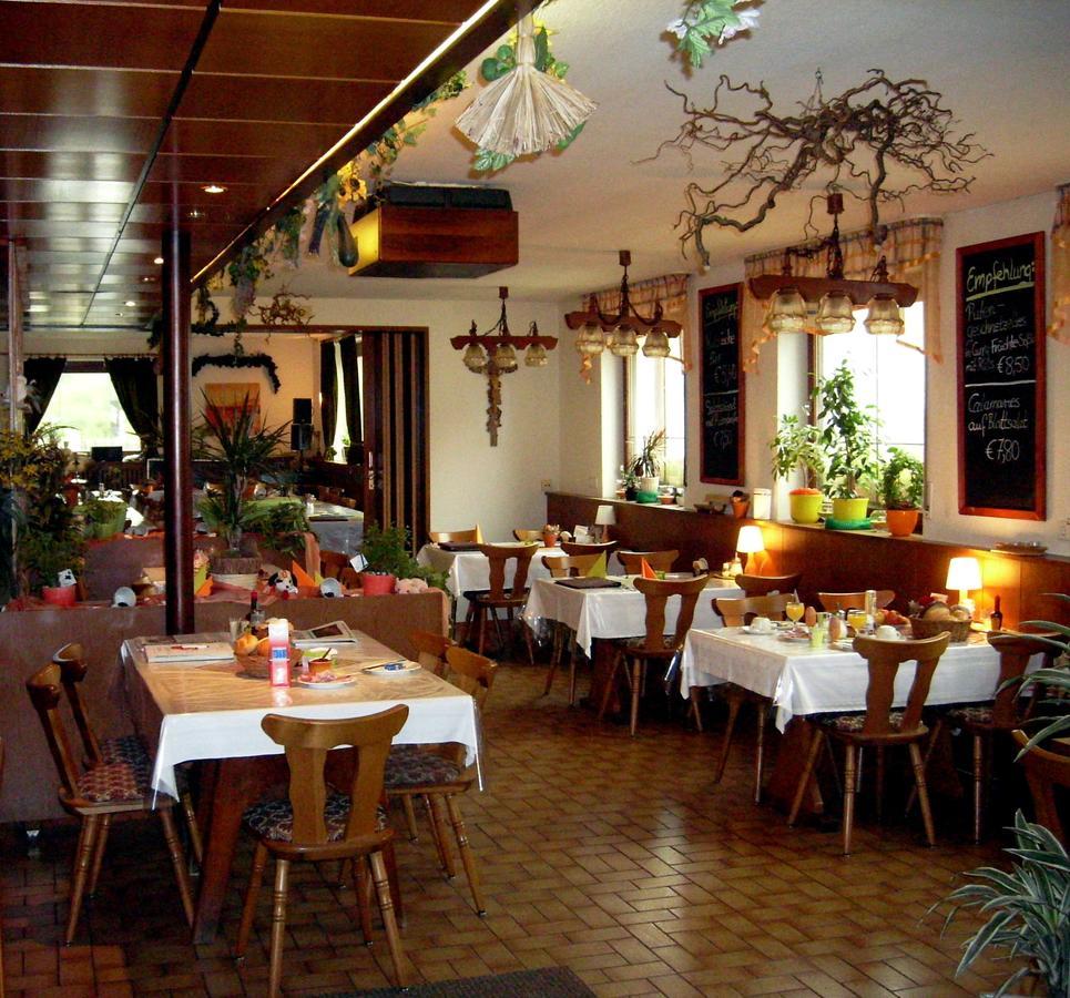 Gasthof Goldener Stern Aalen Exterior photo